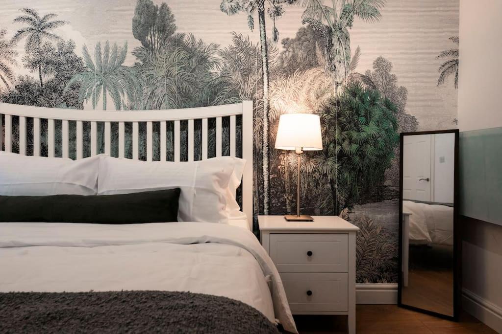 Holiday Home 2Br L 2Ba With Patio-Sleep 6 Londra Exterior foto