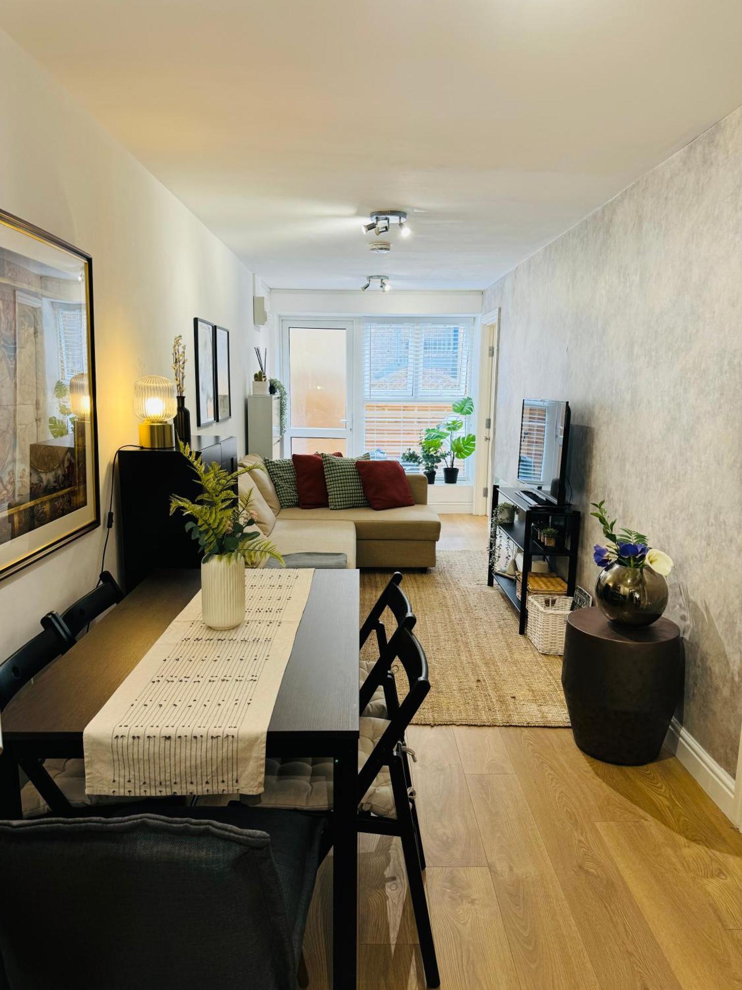 Holiday Home 2Br L 2Ba With Patio-Sleep 6 Londra Exterior foto