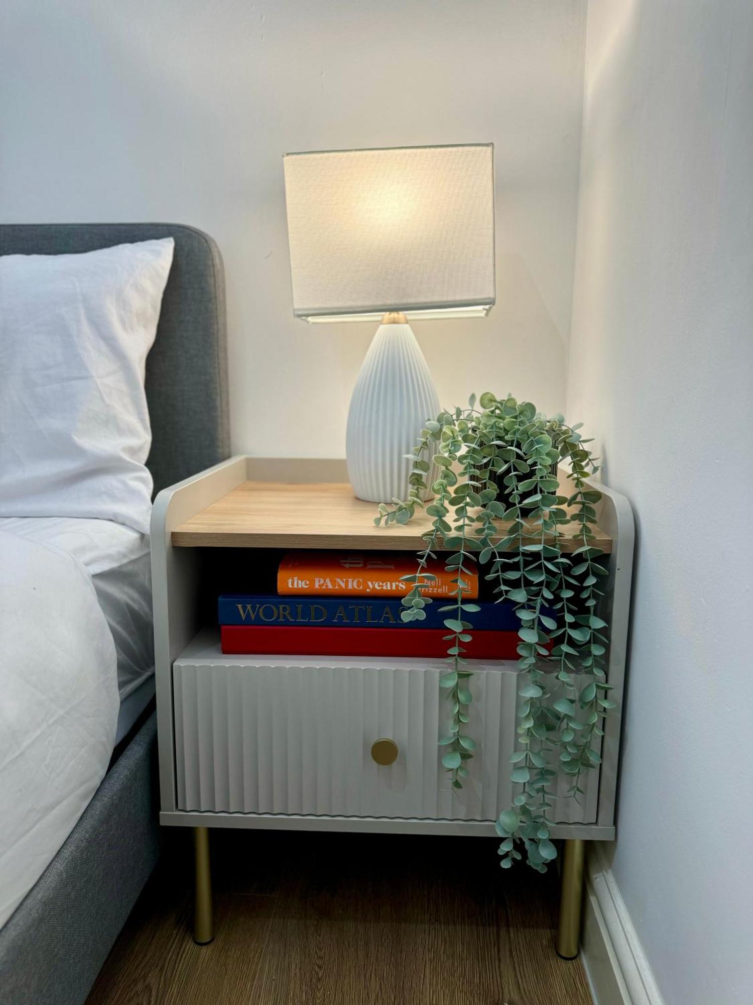Holiday Home 2Br L 2Ba With Patio-Sleep 6 Londra Exterior foto